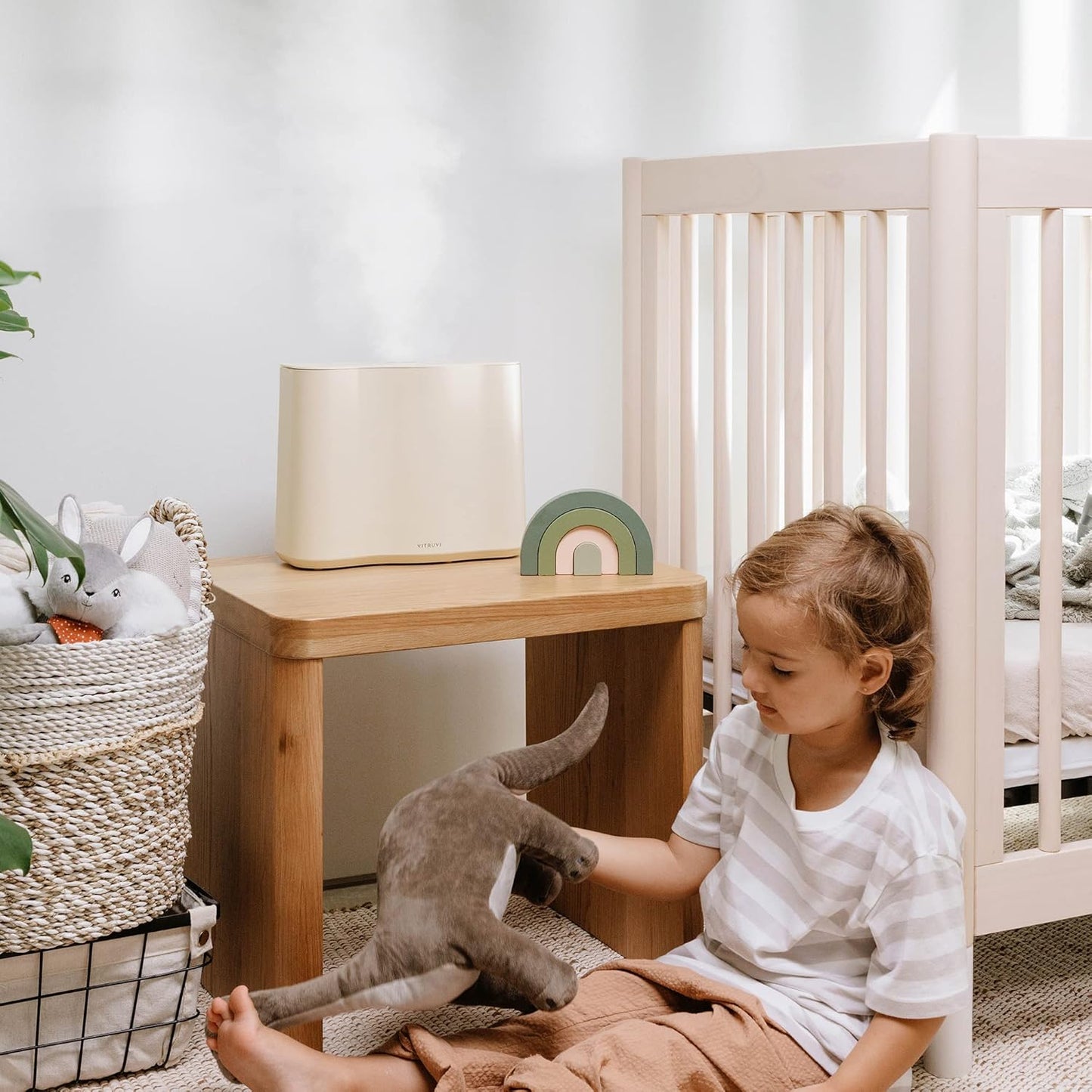 Vitruvi Cloud Humidifier for Bedroom | Large Humidifier Up to 600 sq ft | Cool Mist Humidifiers for Bedroom Quiet | Ultrasonic Humidifiers | 24 Hr Run Time - Oat