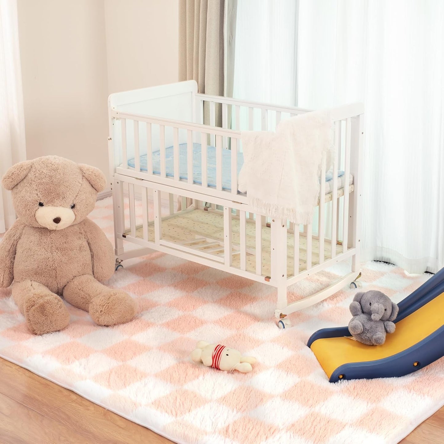 Super Soft Rug for Bedroom, 6x9 Ft Pink and White Area Rug Classic Checkered Shaggy Anti-Skid High Pile Soft Fluffy Rug Fuzzy Carpet for Living Room Bedroom Kids Room Nursery, Dorm Home Decor