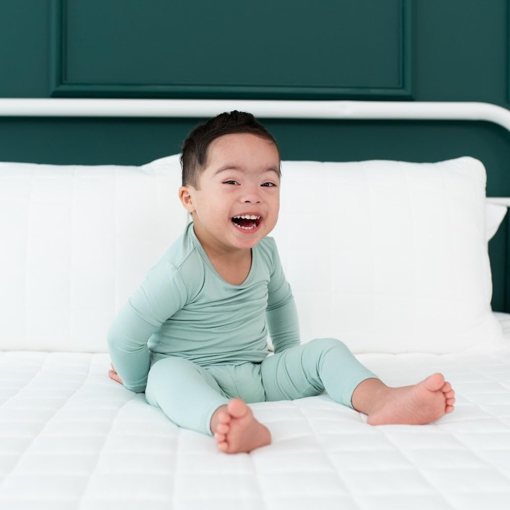 KYTE BABY Toddler Pajama Set - Pjs for Toddlers Made of Soft Bamboo Rayon Material