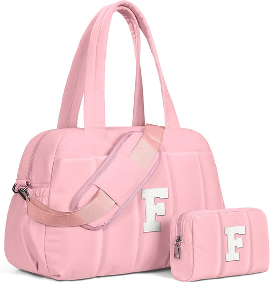 Duffle Bag for Travel, Weekender Bags for Women，Gifts for Girls, Initial Overnight Bag with Wet Pocket，Lightweight Travel Bags Personalized Gym Tote with Makeup Pouch