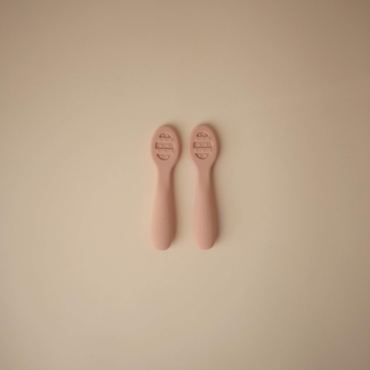 mushie Silicone First Feeding Baby Spoons | 2 Pack (Blush/Shifting Sand)