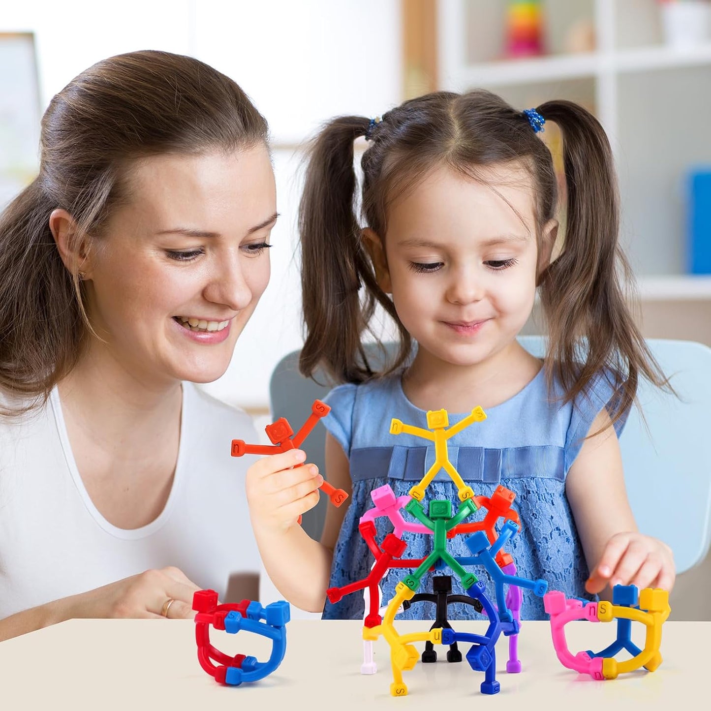 12 PCS Magnetic Travel Toys for Kids, Creative, Portable and Educational, Magnetic-People-Magnet-Men: Cute Robot & Funny Magnets, Small Fidget Toys for Classroom Prizes, Easter Egg Stuffers, Office