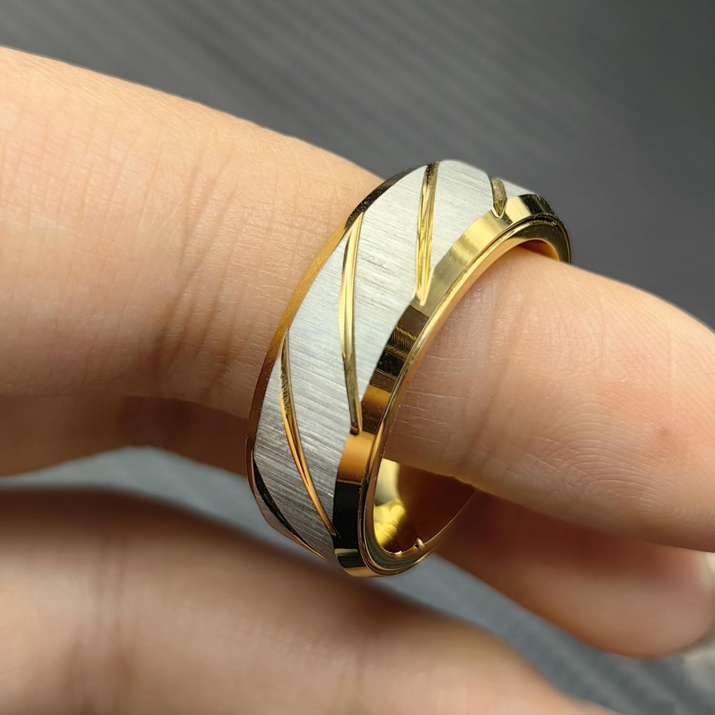 EDC Fidget Slider Fidget Toy Adult Stress Relief Metal Ratchet Ring Jewelry ADHD Recreational Fidget Toy Tactile Coin (Golden, 12)