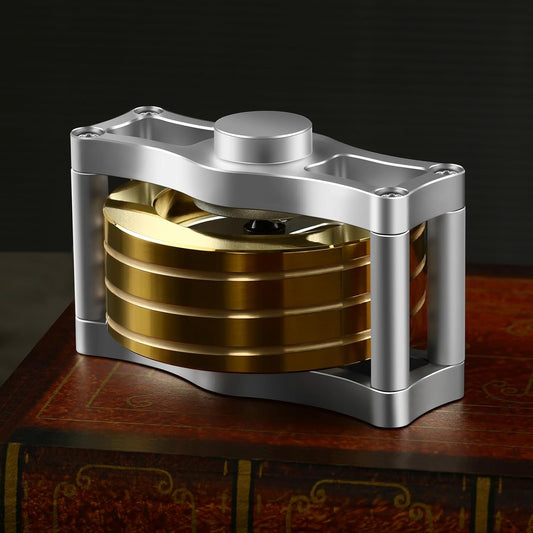 Metal Spinning Top Fidget Toys Perpetual Motion Machine, Silent Spinners Gyro Desk Toys Tech Gadgets for Adults with Anxiety, Kinetic Toy Long Lasting Exceed 30 Mins, Illusion Shiny Gold