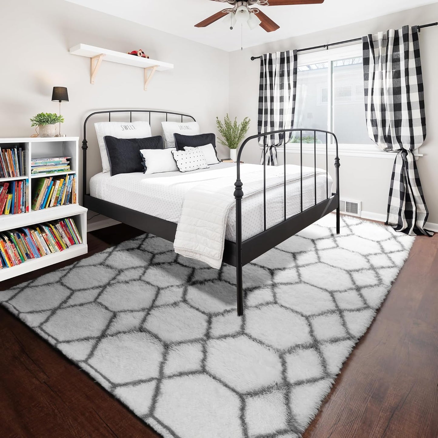ONASAR Area Rugs for Living Room, Washable 7x10 Fluffy White and Grey Rug for Bedroom, Geometric Moroccan Indoor Shaggy Boho Soft Plush Floor Carpet for Kids Teen Nursery Dorm Home Decor Aesthetic