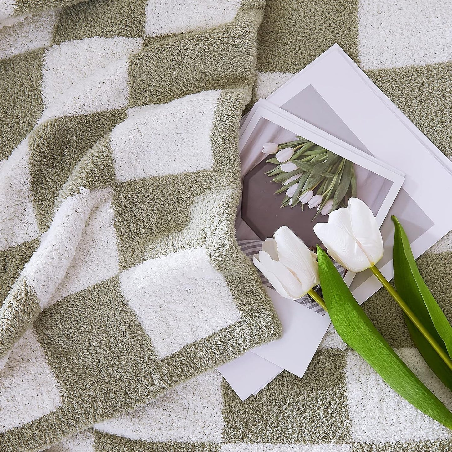 WRENSONGE Checkered Throw Blanket, Sage Green Soft Cozy Fluffy Warm Hand Made Throw Blankets for Couch, Sofa, Chair, Bed, Camping, Picnic, Travel Lightweight Bed Blanket - 90"*108"