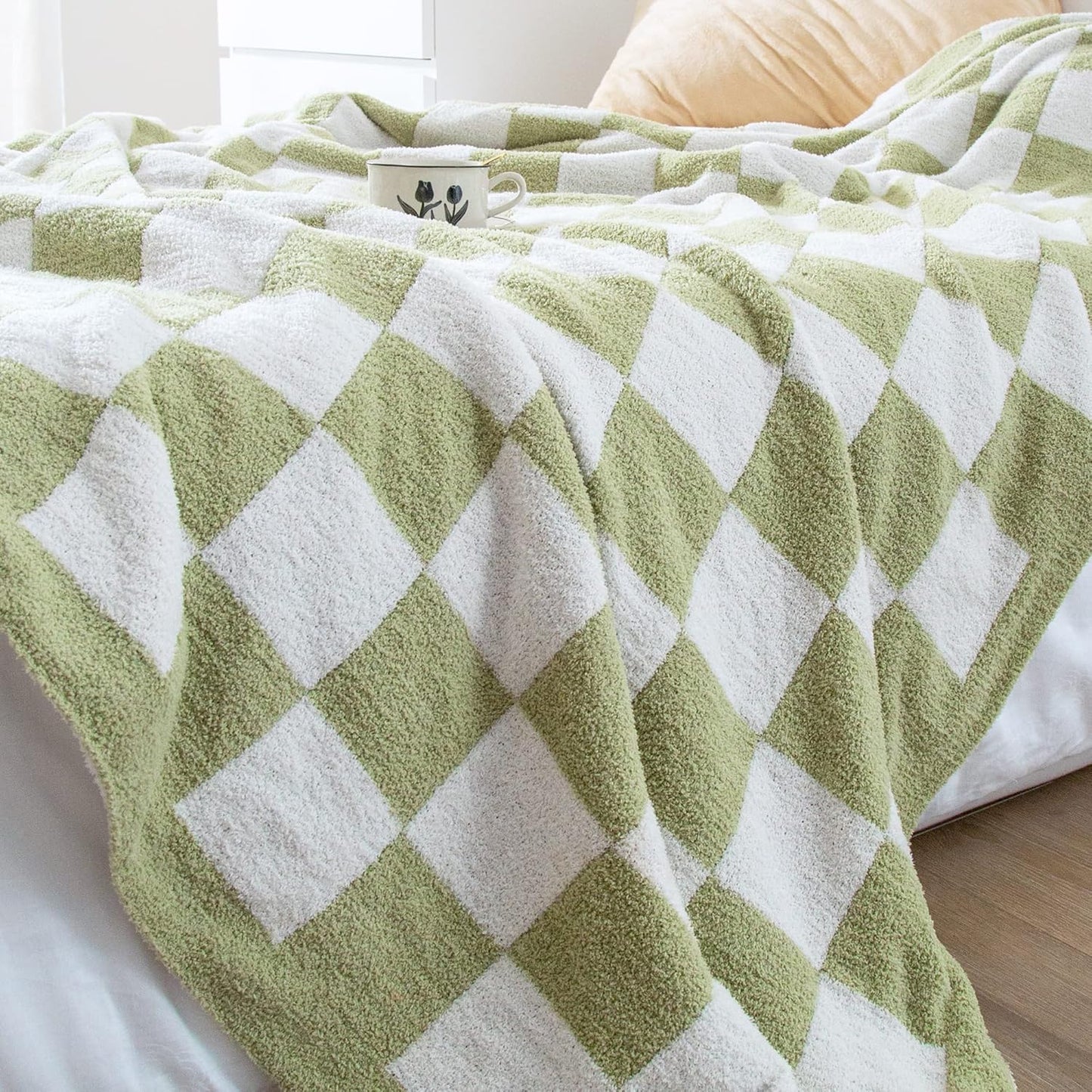 SeaRoomy Checkered Blanket, Ultra Soft Knitted Blanket Queen Size, Warm Cozy Fluffy Microfiber Reversible Checkerboard Bed Throw for All Seasons Sage Green Decor(Sage Green, 90"×90")